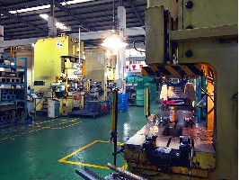 連衝車間（jiān）1